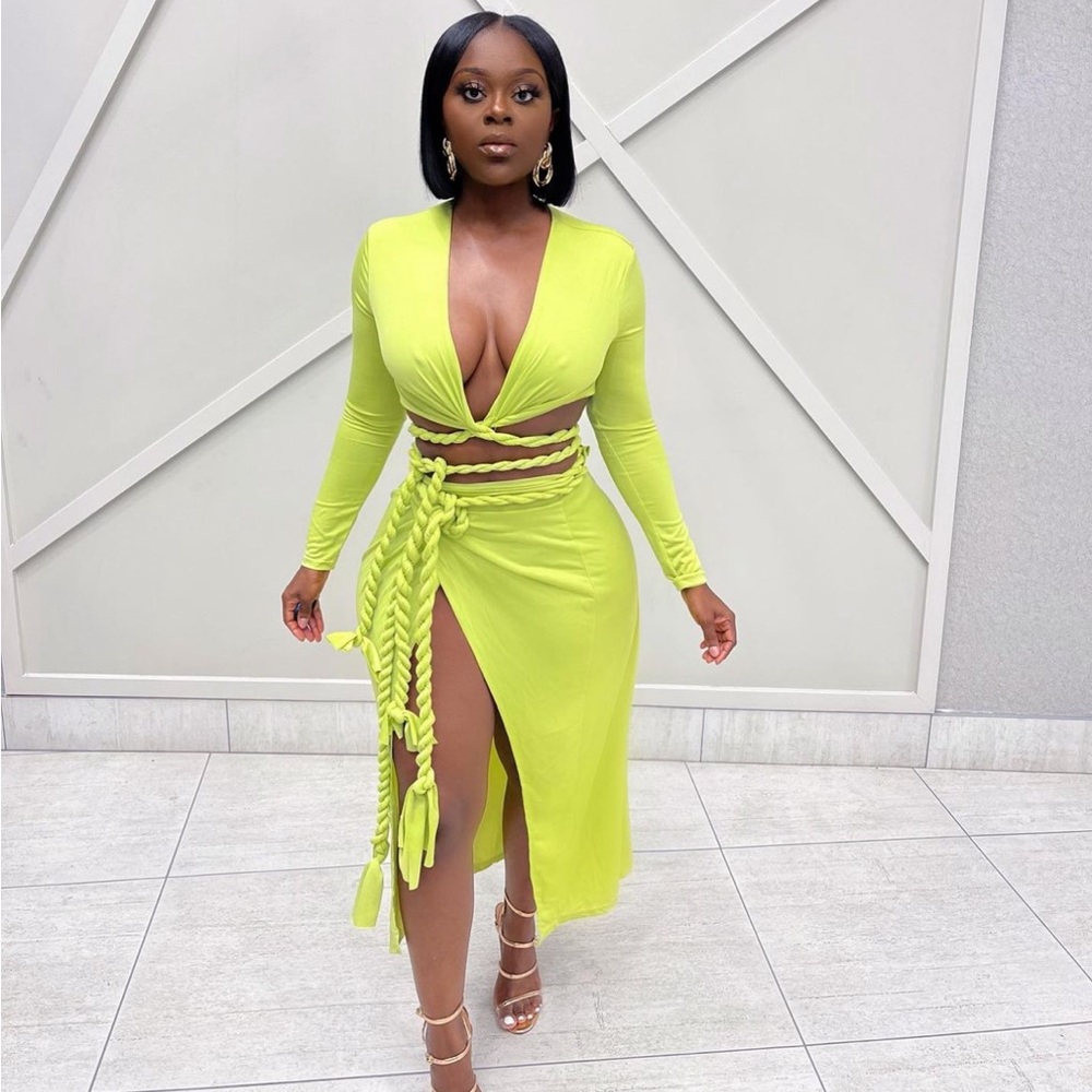 Green skirt set